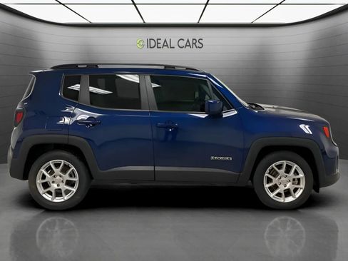 Used 2021 Jeep Renegade Latitude FWD image 4