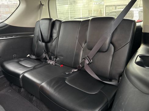 Used 2011 INFINITI QX56 4WD w/ Deluxe Touring Pkg image 25