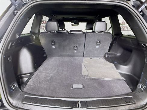 Used 2023 Jeep Grand Cherokee Altitude image 28