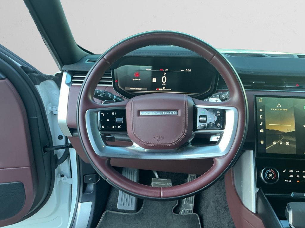 Used 2023 Land Rover Range Rover SE AWD/4WD image 12