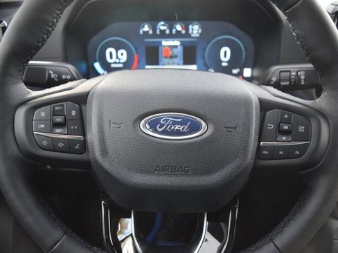 New 2025 Ford Ranger Lariat w/ Black Appearance Package image 7