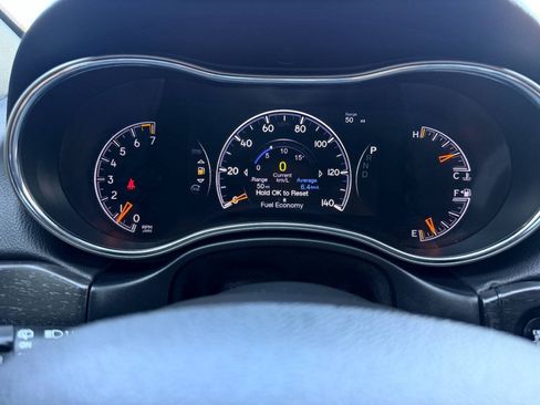 Used 2017 Jeep Grand Cherokee Altitude AWD/4WD image 50