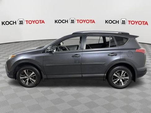 Used 2017 Toyota RAV4 XLE image 4