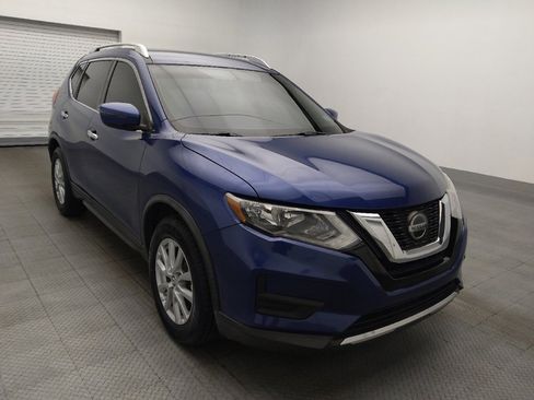 Used 2018 Nissan Rogue SV image 14