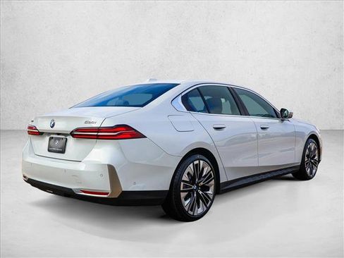 New 2026 BMW 530i xDrive AWD/4WD image 5