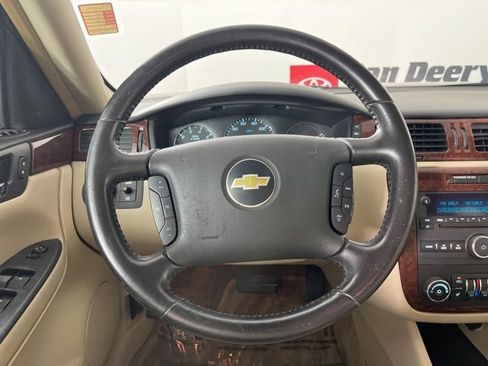 Used 2011 Chevrolet Impala LT w/ Luxury Edition Package image 8