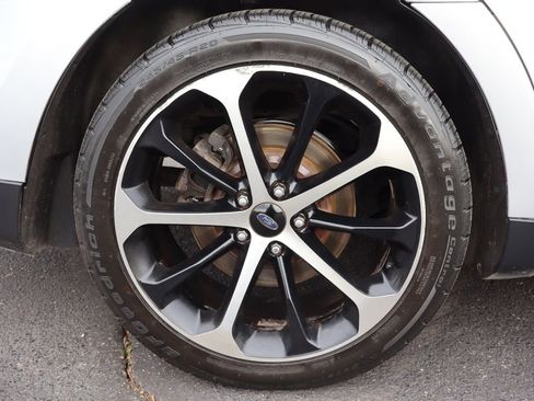 Used 2015 Ford Taurus SEL w/ Equipment Group 201A image 43