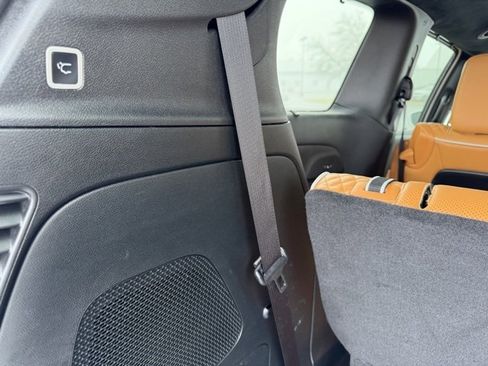 Used 2022 Chrysler Pacifica Pinnacle image 17