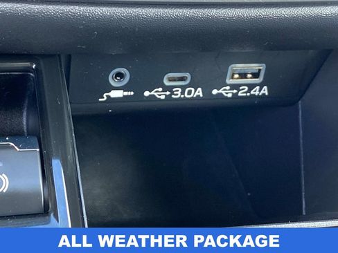 Used 2025 Subaru Outback Premium image 14