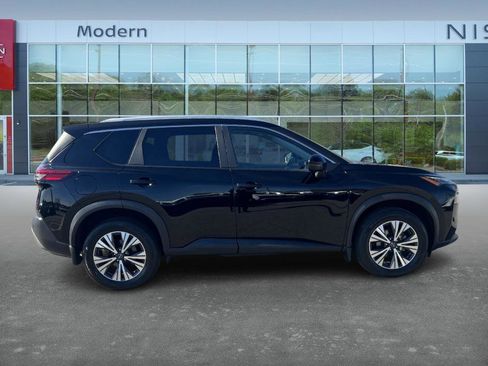 Certified 2023 Nissan Rogue SV w/ SV Premium Package image 4