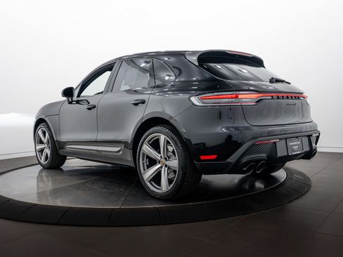 Certified 2026 Porsche Macan Turbo AWD/4WD image 3