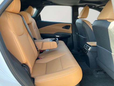 Certified 2025 Lexus RX 350 Premium w/ Convenience Package image 9