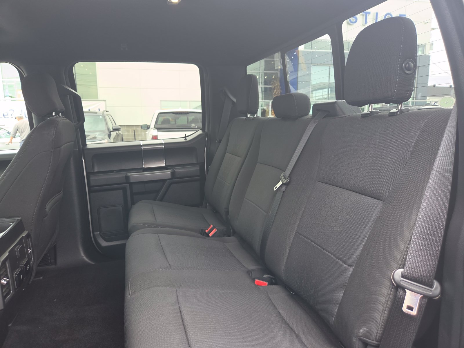 Used 2019 Ford F150 XLT w/ Equipment Group 302A Luxury AWD/4WD image 21
