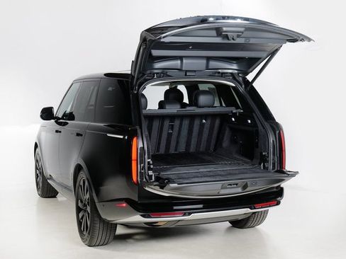 Used 2023 Land Rover Range Rover SE AWD/4WD image 31