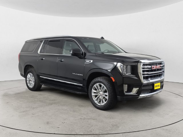 Used 2024 GMC Yukon XL SLT w/ SLT Luxury Package AWD/4WD image 3