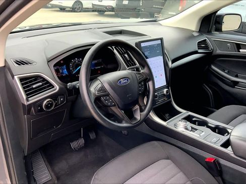 Used 2024 Ford Edge SE w/ Black Appearance Package AWD/4WD image 15