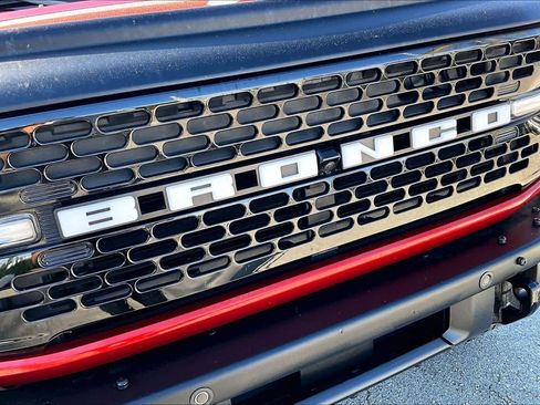 Used 2024 Ford Bronco Wildtrak image 29