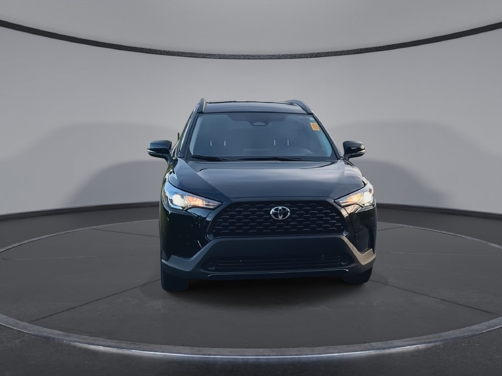 Certified 2025 Toyota Corolla Cross LE FWD image 3