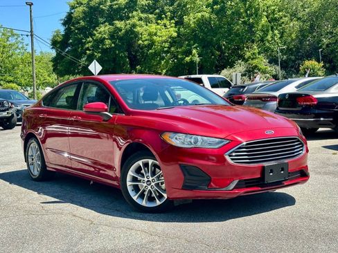 Used 2020 Ford Fusion SE FWD image 27