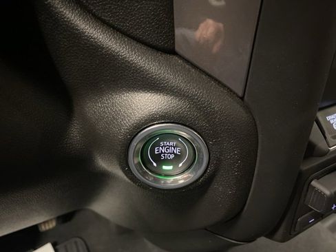 Certified 2024 Chevrolet Silverado 2500 Custom w/ Custom Value Package image 19