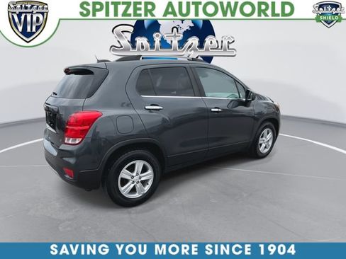 Used 2017 Chevrolet Trax LT w/ LT Convenience Package FWD image 9