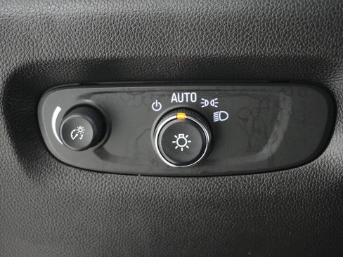 Used 2023 Chevrolet Traverse LS w/ Midnight/Sport Edition image 18