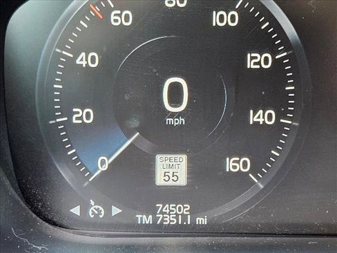 Used 2019 Volvo XC60 T5 Inscription w/ Protection Package Premier FWD image 11