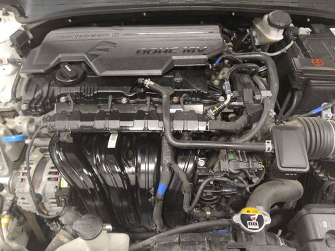 Used 2025 Hyundai Elantra SEL FWD image 30
