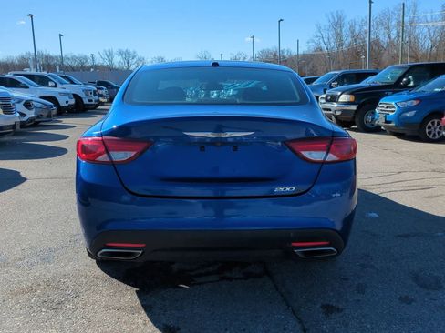 Used 2016 Chrysler 200 S image 7