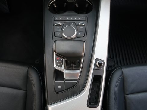Used 2017 Audi A4 2.0T Premium FWD image 19