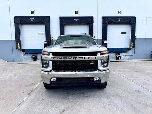 Used 2021 Chevrolet Silverado 2500 LT w/ All Star Edition RWD image 3