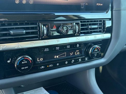 New 2026 Nissan Pathfinder SL FWD image 15