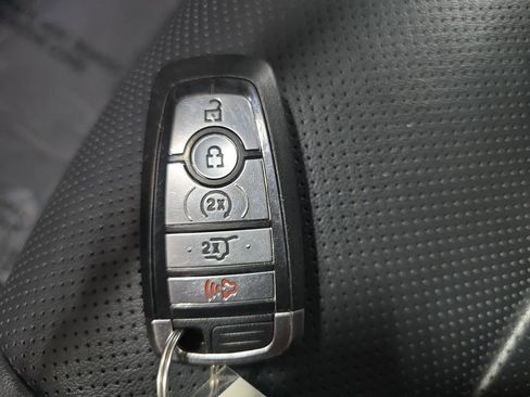 Used 2024 Ford Expedition Max XLT AWD/4WD image 38