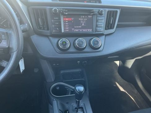 Used 2018 Toyota RAV4 LE image 11