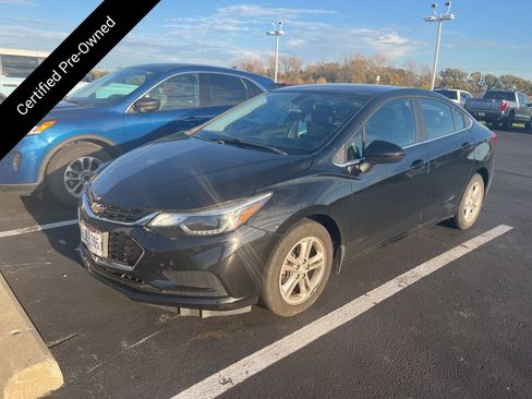 Used 2017 Chevrolet Cruze LT w/ Convenience Package image 1