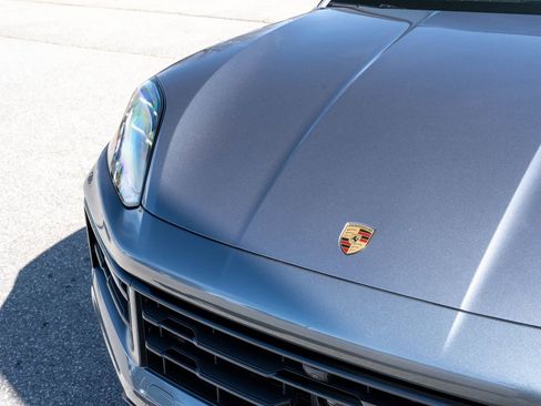 New 2026 Porsche Cayenne image 18