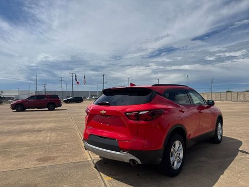 Used 2021 Chevrolet Blazer LT FWD image 16