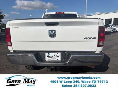 Used 2018 RAM 2500 Tradesman w/ Chrome Appearance Group AWD/4WD image 4