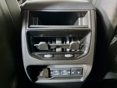 Used 2023 Jeep Grand Cherokee Limited AWD/4WD image 32