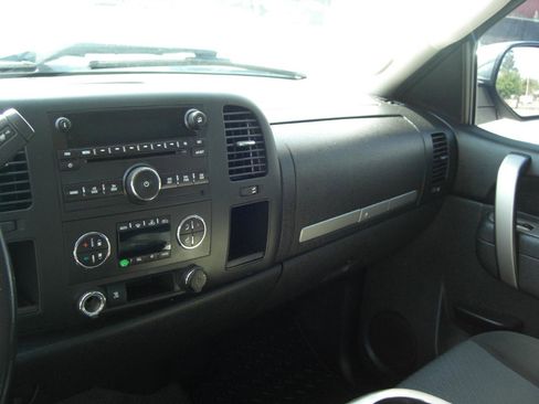 Used 2011 GMC Sierra 1500 SLE w/ Regional Value Package RWD image 9