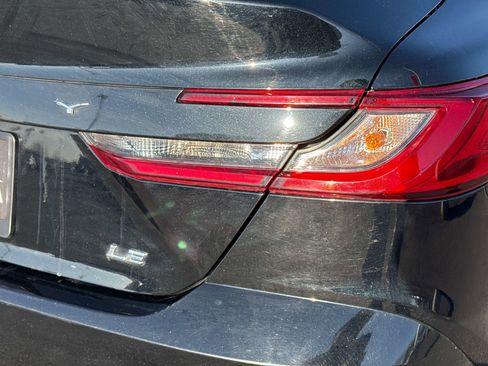 Used 2025 Toyota Camry LE image 18