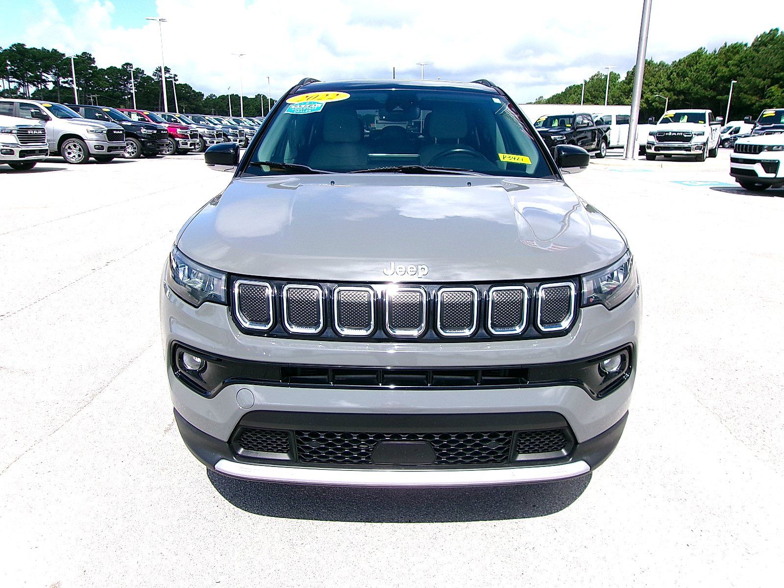 Used 2022 Jeep Compass Limited w/ Sun and Sound Group AWD/4WD image 6