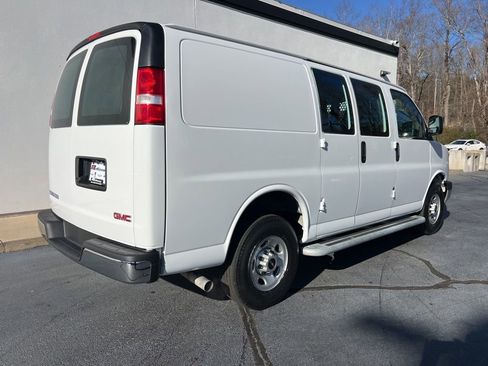 Used 2023 GMC Savana 2500 w/ Driver Convenience Package RWD image 5