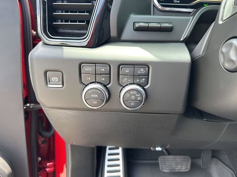New 2025 GMC Sierra 1500 AT4 w/ AT4 Premium Package image 32