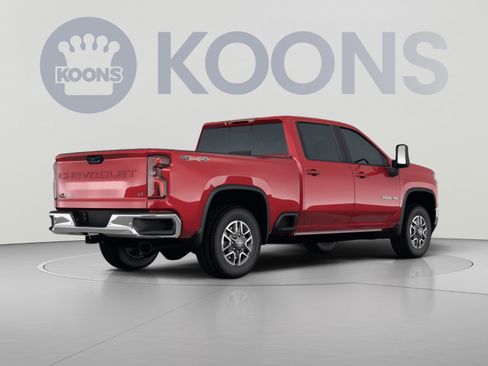 Used 2021 Chevrolet Silverado 2500 LT w/ All Star Edition AWD/4WD image 4
