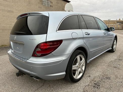 Used 2010 Mercedes-Benz R 350 4MATIC image 3