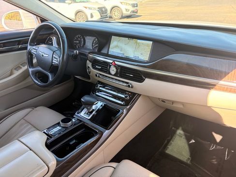 Used 2017 Genesis G90 5.0 Ultimate RWD image 13