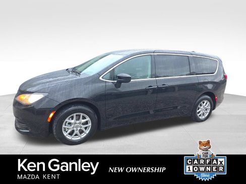 Used 2024 Chrysler Voyager LX FWD image 1