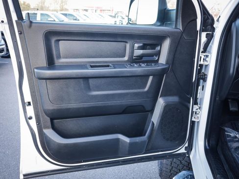 Used 2022 RAM 2500 Tradesman w/ Chrome Appearance Group image 15