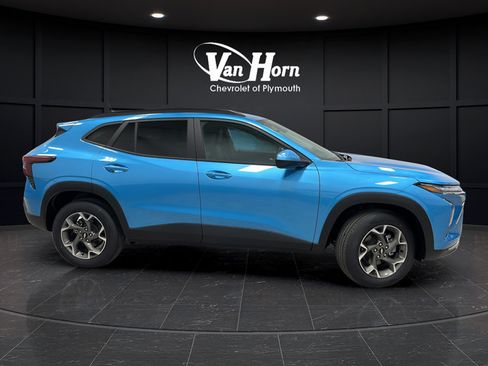 New 2026 Chevrolet Trax LT w/ Driver Confidence Package FWD image 8